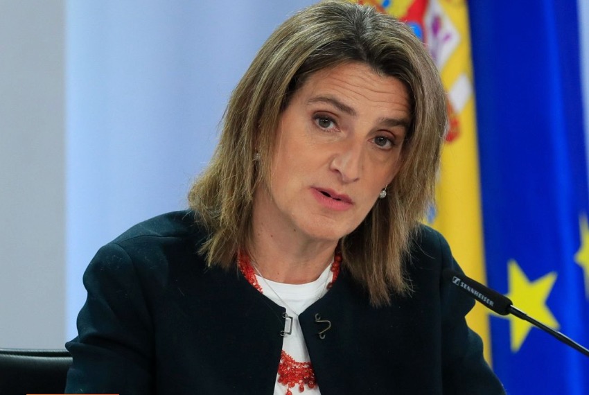 nershift ayuda a optimizar costes y consumo energético en comunidades de propietarios, facilita la gestión administrativa energética a administradores de fincas y resuelve la volatilidad con soluciones sostenibles, reducción de huella de carbono y compensación de CO2 efecto invernadero