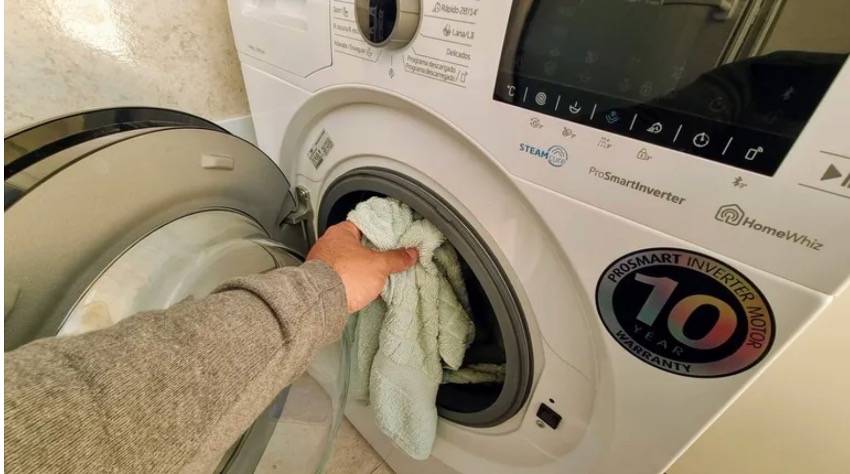 nershift ayuda a optimizar costes y consumo energético en comunidades de propietarios, facilita la gestión administrativa energética a administradores de fincas y resuelve la volatilidad con soluciones sostenibles, reducción de huella de carbono y compensación de CO2 efecto invernadero